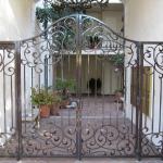 Custom entry gate with panels
